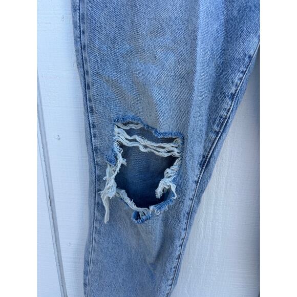 PacSun Mom Jean, Ripped Knees,‎ Distressed, Size 27 - Picture 3 of 5